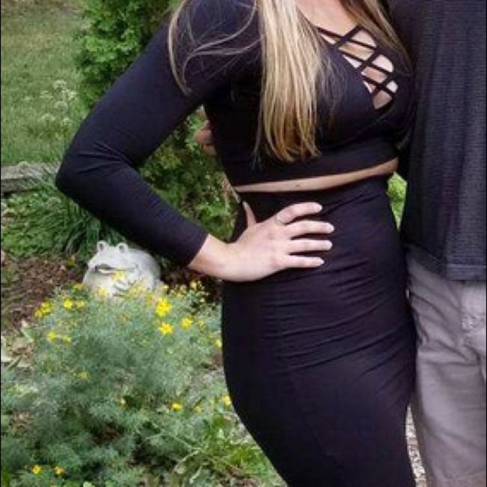 ✨BLACK 2 PIECE DRESS✨ - Picture 7 of 7